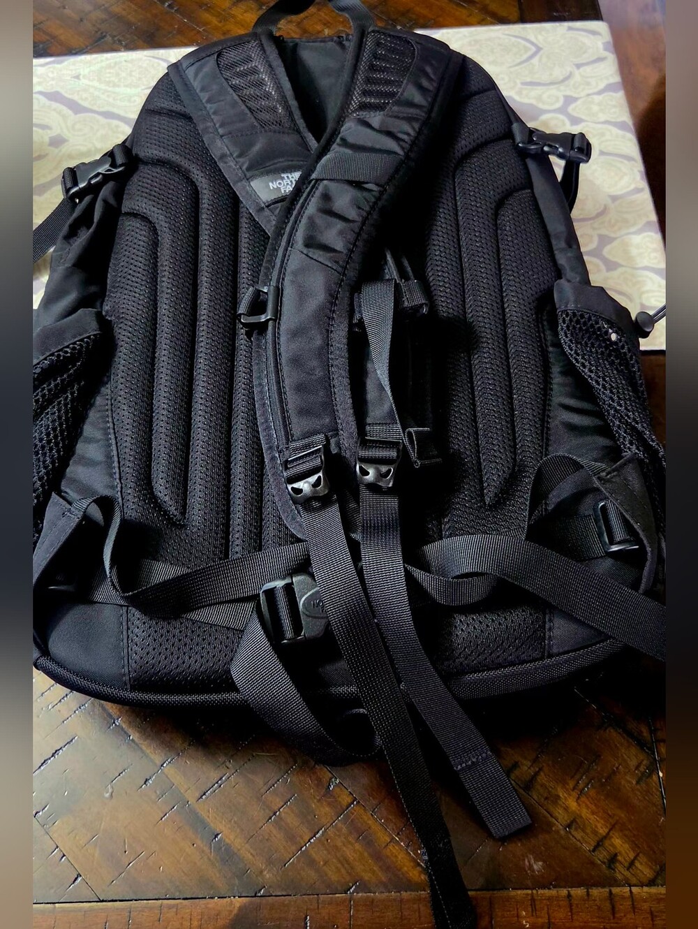 THE NORTH FACE Hot Shot SE Backpack - Picture 13 of 15